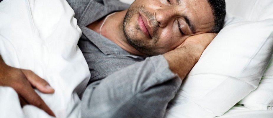 Pijama masculino: Quebrando o tabu e trazendo novidades!